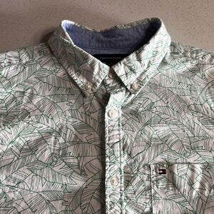 Tommy Hilfiger Slim Fit Short Sleeve Tropical Leaf Button Up Mens XL